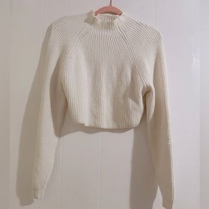 Hollister Cropped White Sweater, size S